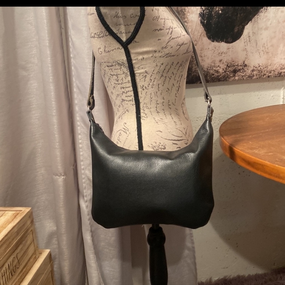Authentic Harley-Davidson Leather Crossbody/Shoulder Bag